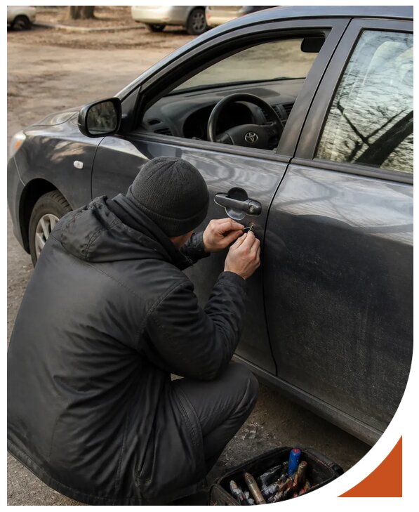 Профессиональное вскрытие автомобиля Тойота без повреждений в Нововоронеже